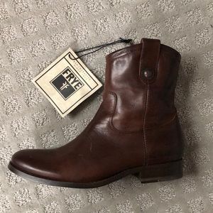 Frye Melissa short dark brown